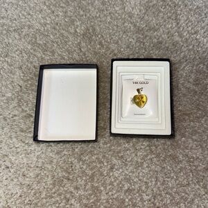14K Gold Heart Pendant Four Leaf Clover